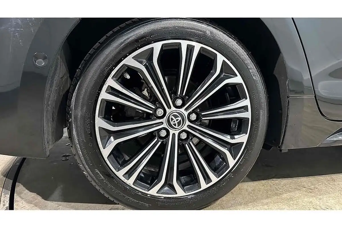 2021-toyota-corolla-18-vvt-i-excel-trk-touring-sports-big-13
