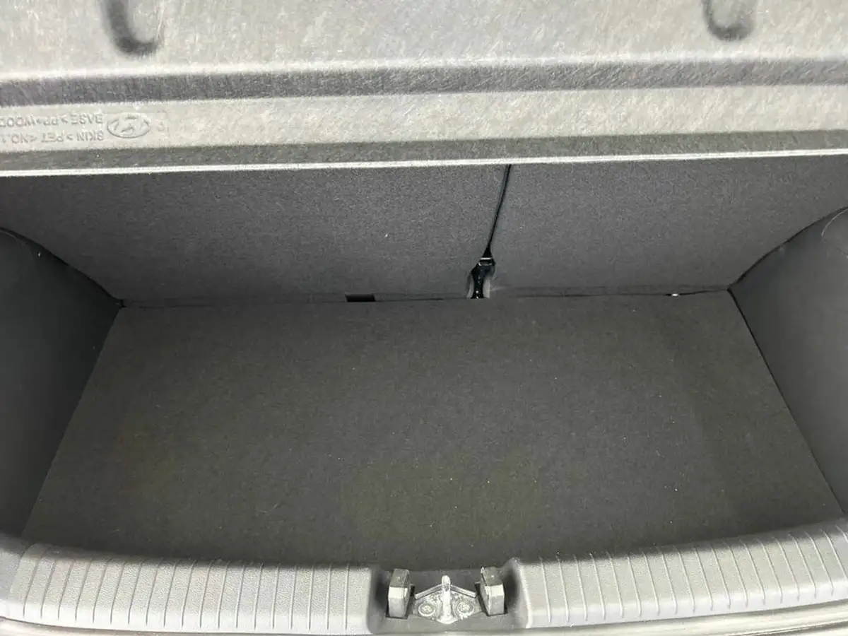 2023-hyundai-i10-10-se-big-14