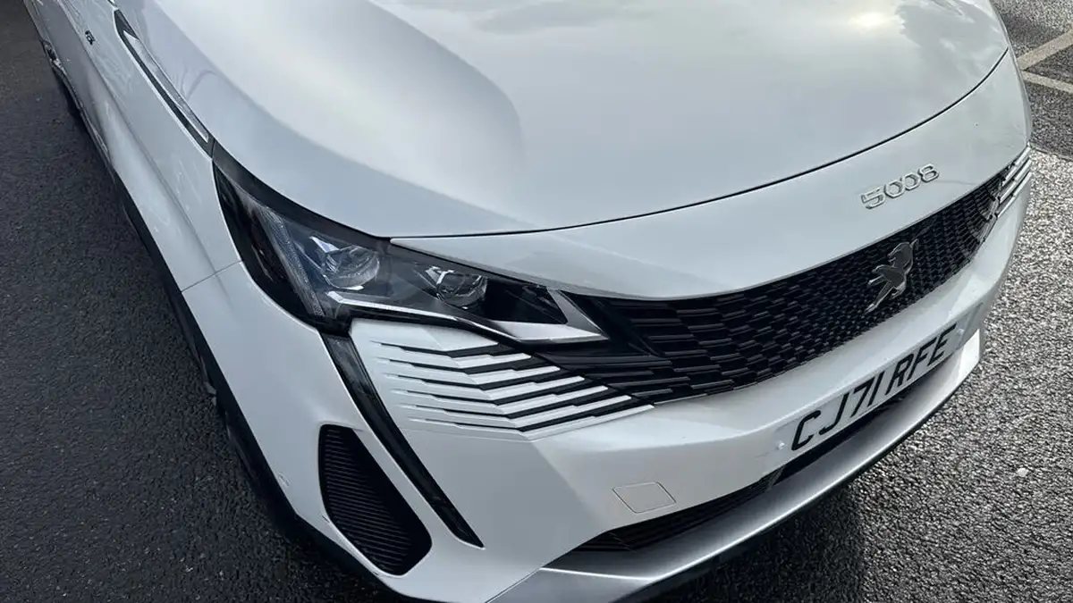 2021-peugeot-5008-suv-12-puretech-gt-premium-big-38