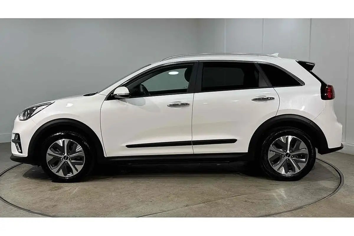 2022-kia-e-niro-ev-3-big-5