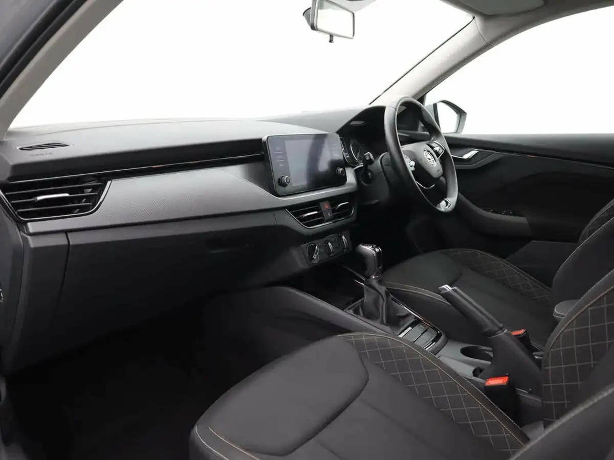 2021-skoda-kamiq-10-tsi-se-109ps-dsg-big-8