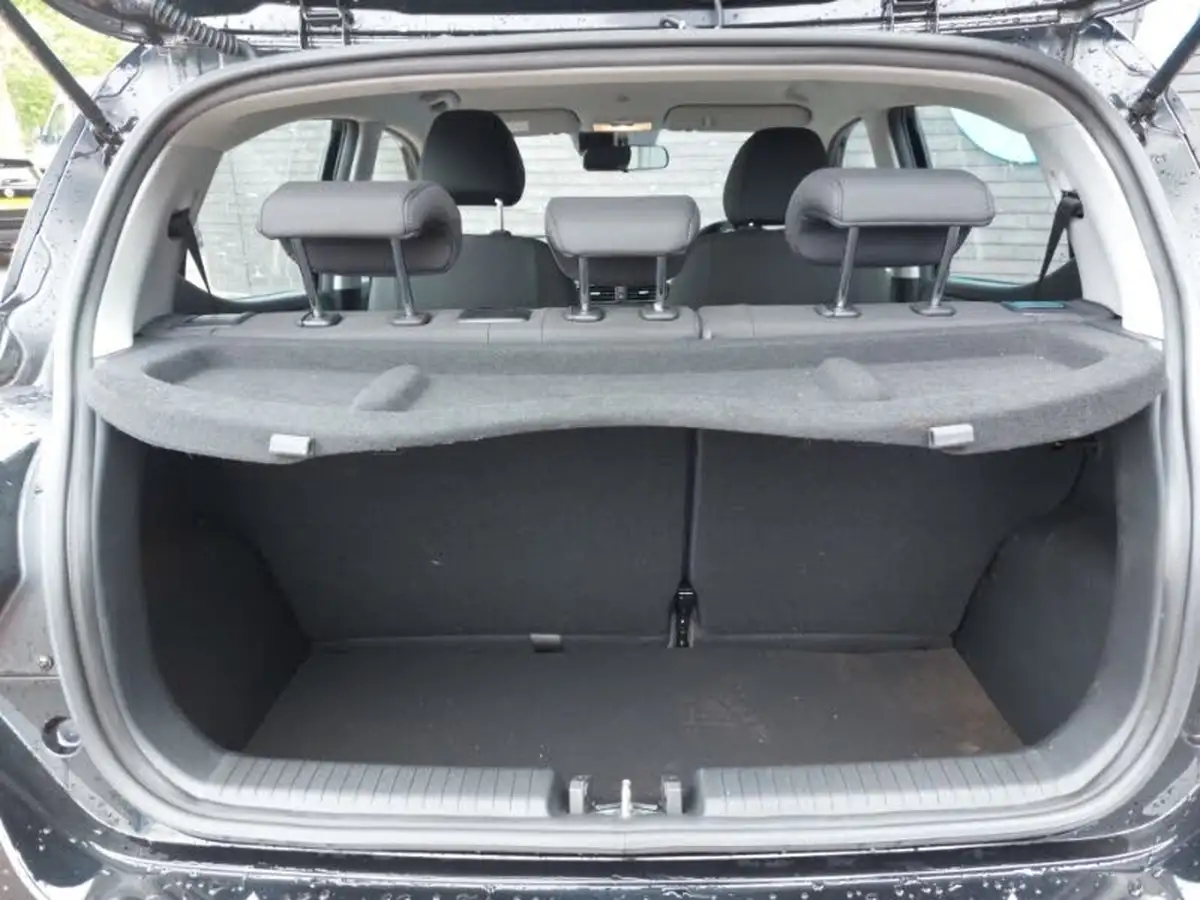 2021-hyundai-i10-10-se-big-7