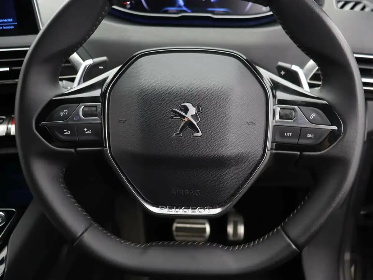 2023-peugeot-5008-suv-15-bluehdi-allure-130ps-eat8-big-23