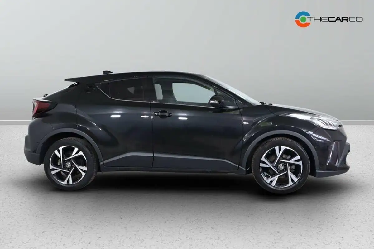 2022-toyota-c-hr-18-vvt-i-design-big-6