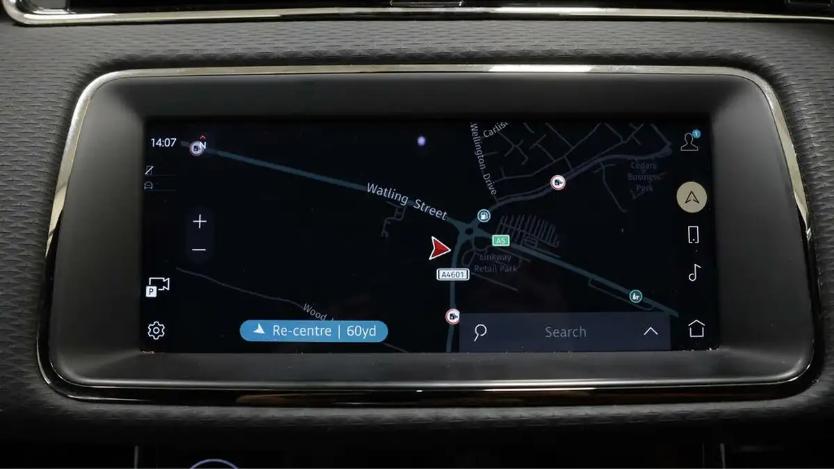 2021-land-rover-range-rover-evoque-20-d200-r-dynamic-s-big-10