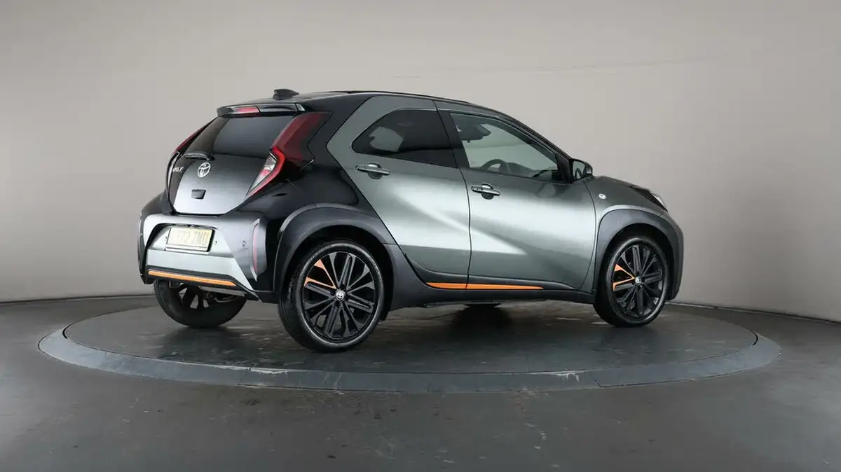 2022-toyota-aygo-x-10-vvt-i-limited-edition-big-55