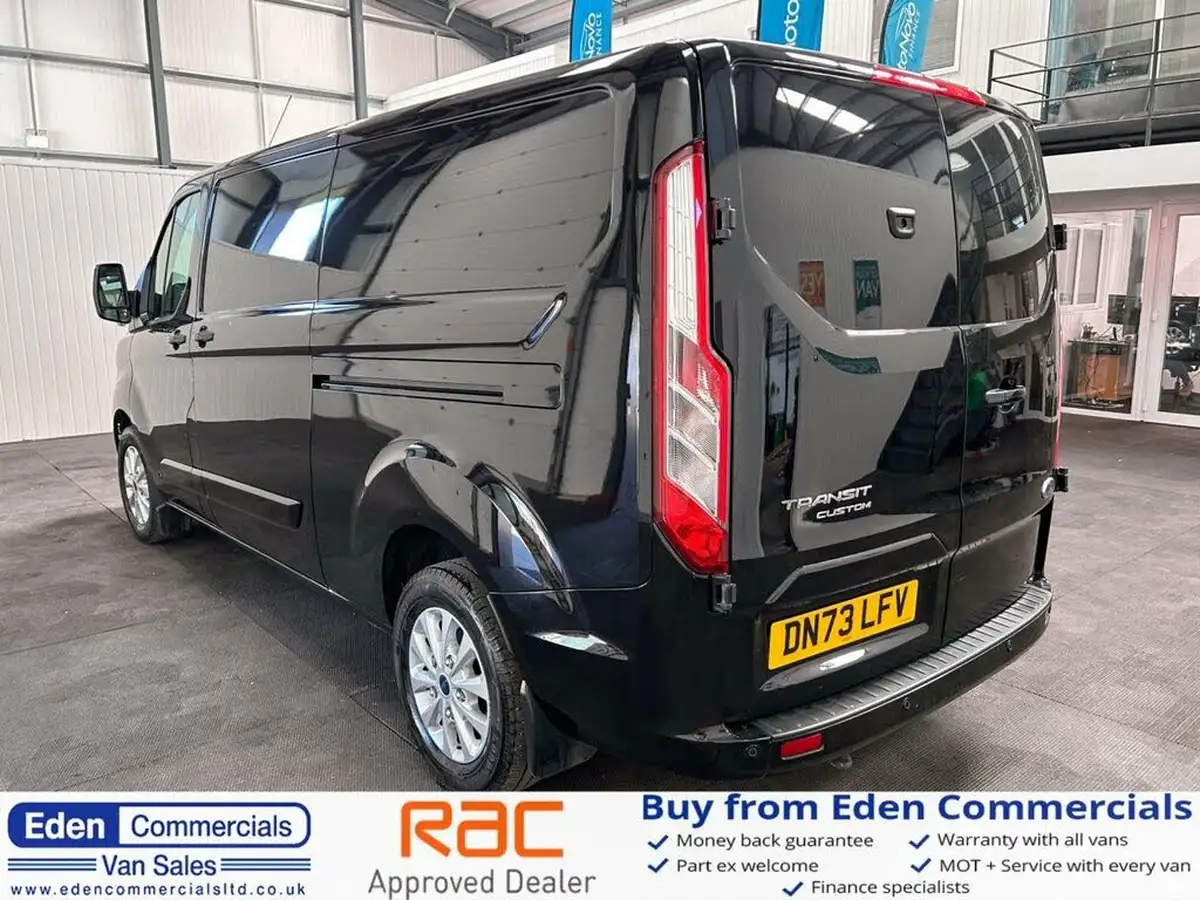 2023-ford-transit-custom-big-6