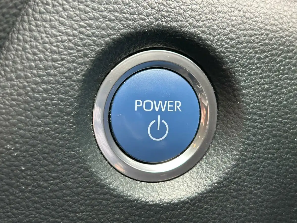 2019-toyota-corolla-18-vvt-i-excel-trk-hatchback-big-20