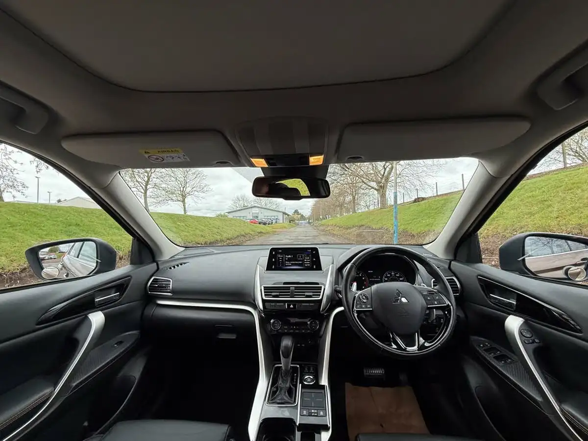 2019-mitsubishi-eclipse-cross-15-4-auto-big-23