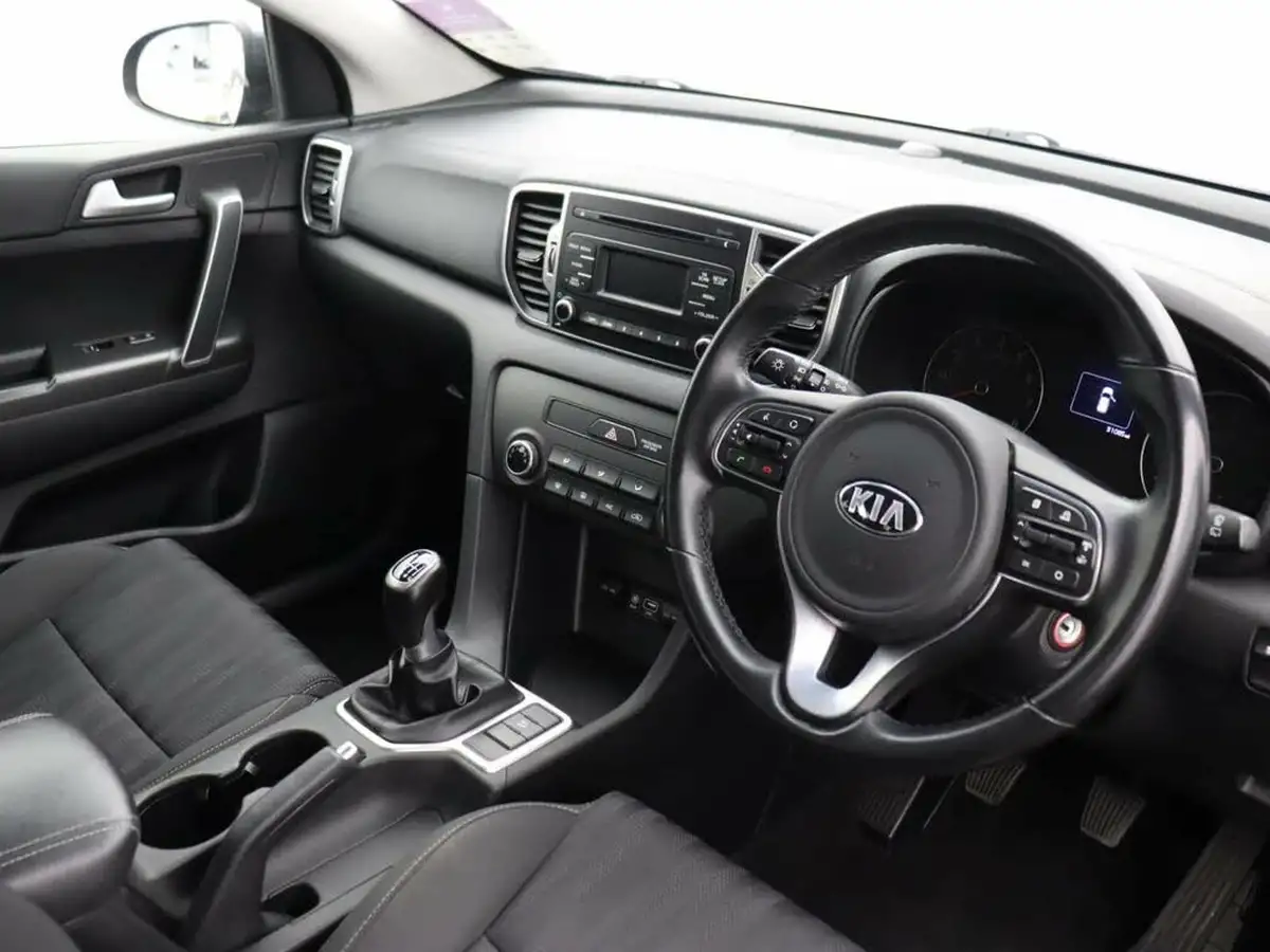 2017-kia-sportage-16-gdi-1-big-10