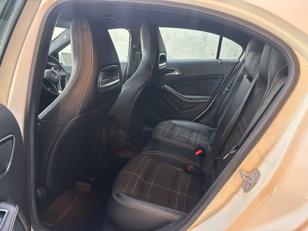 2015-mercedes-benz-a-class-15-cdi-a180-sport-109ps-7g-dct-big-21