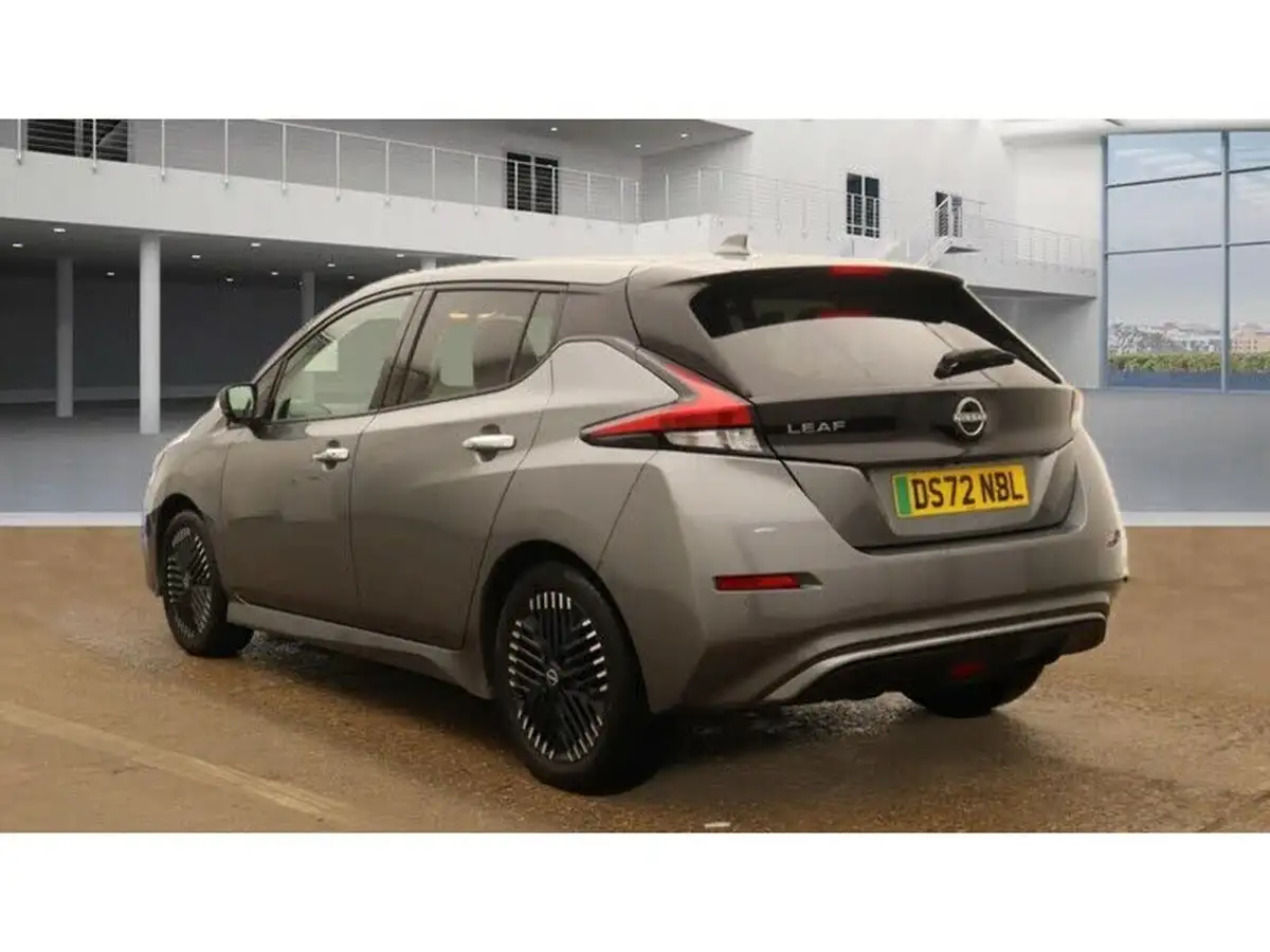 2022-nissan-leaf-e-n-connecta-39kwh-big-6