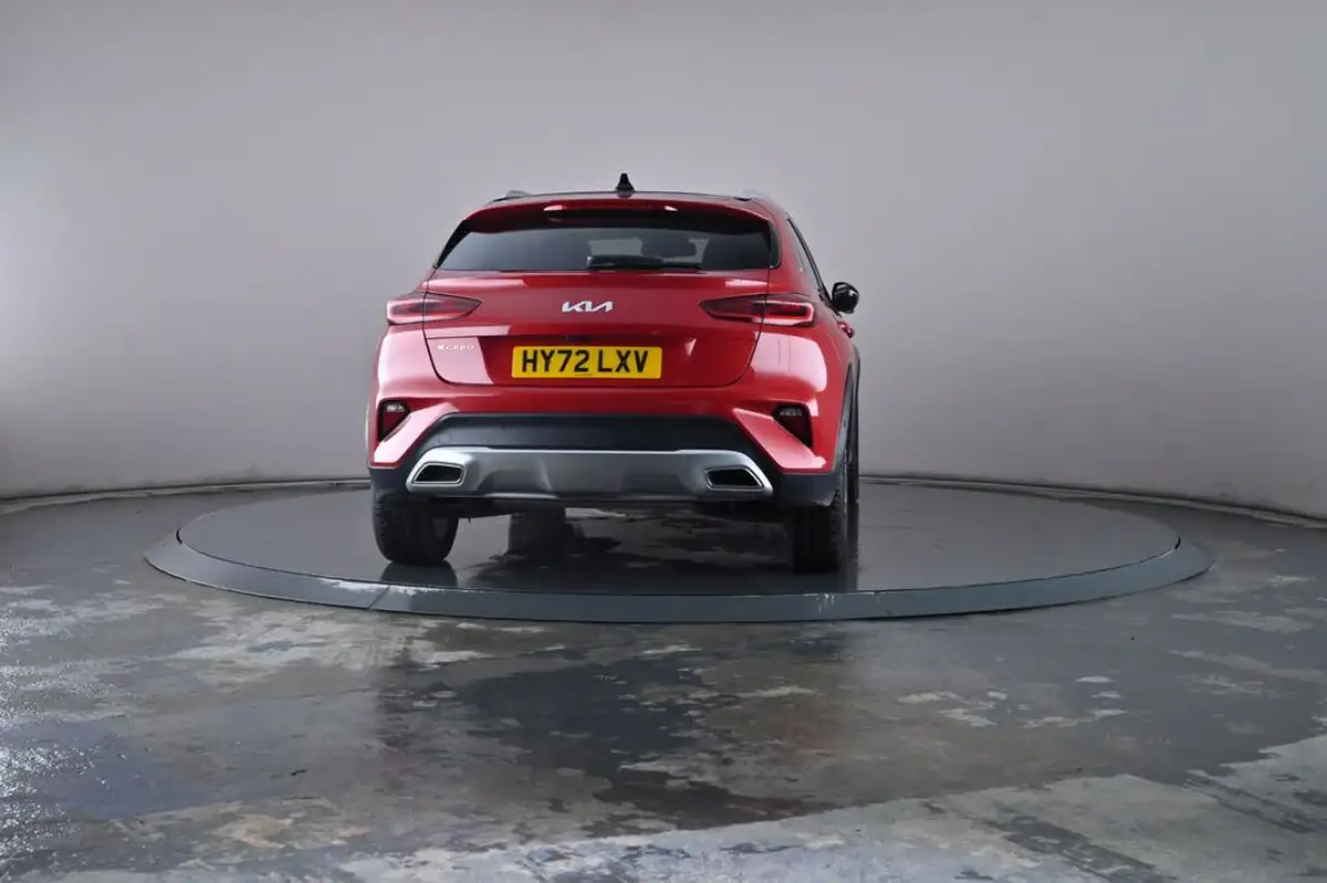 2022-kia-xceed-15-t-gdi-4-big-13