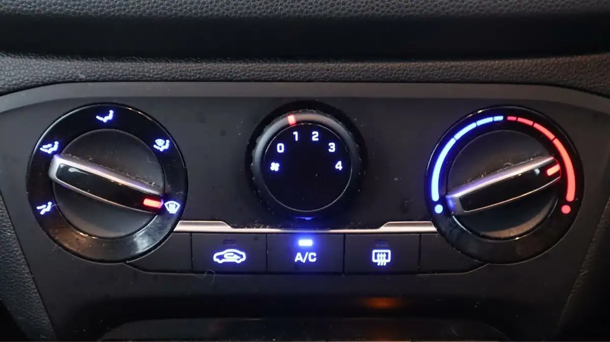 2019-hyundai-i20-12-se-mpi-hatchback-5d-big-10