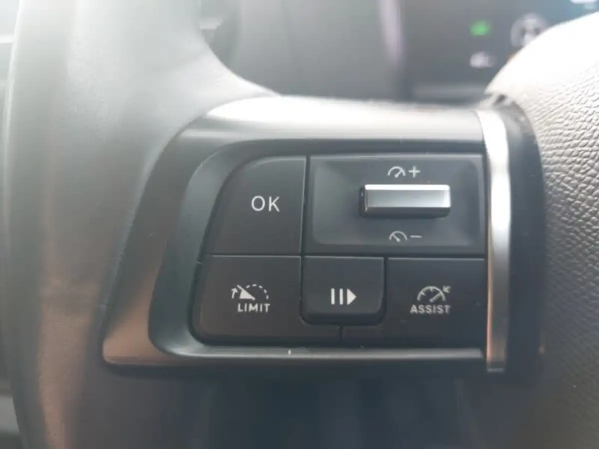 2022-citroen-c4-12-puretech-shine-130ps-big-16