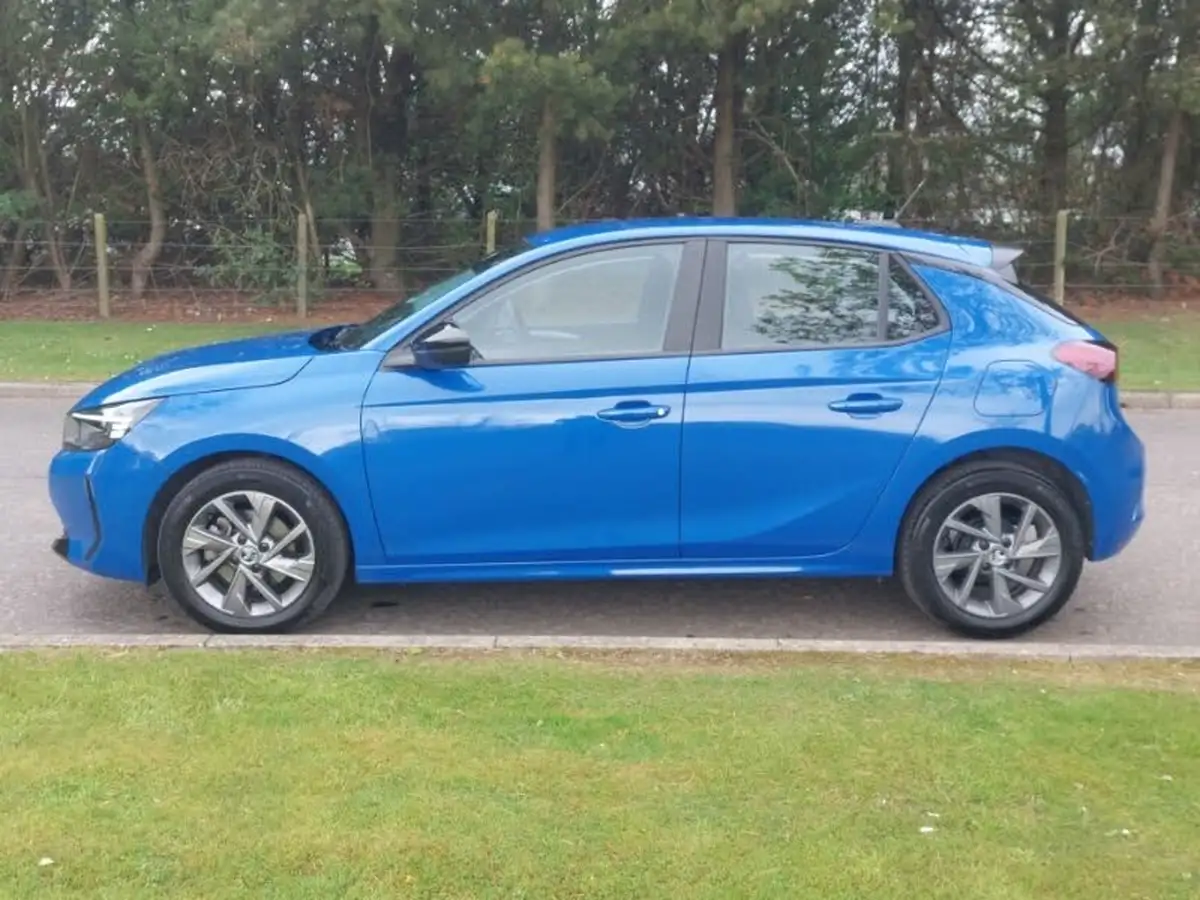2024-vauxhall-corsa-12-turbo-design-big-3