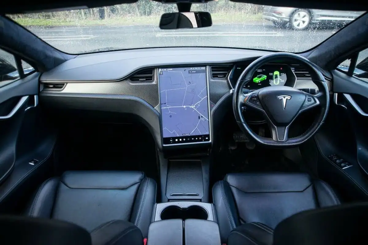 2018-tesla-model-s-e-100d-big-18
