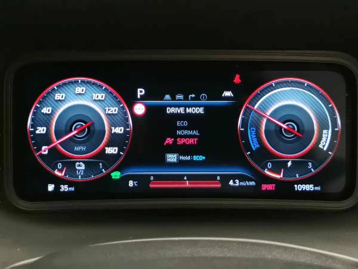 2022-hyundai-kona-e-premium-204ps-64kwh-7kw-obc-big-18