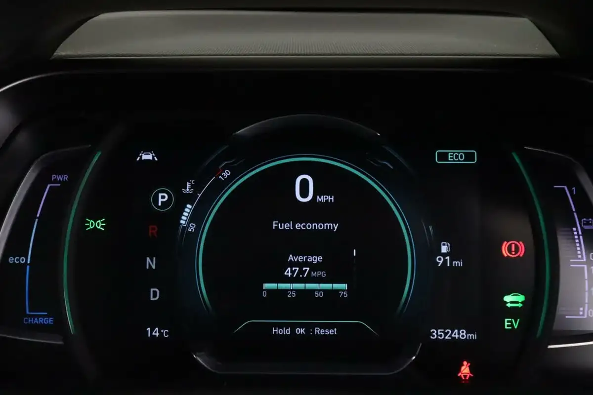 2020-hyundai-ioniq-16-gdi-premium-hybrid-big-20