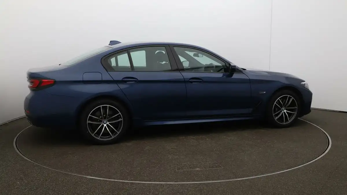 2021-bmw-5-series-20-530e-m-sport-saloon-4d-big-44