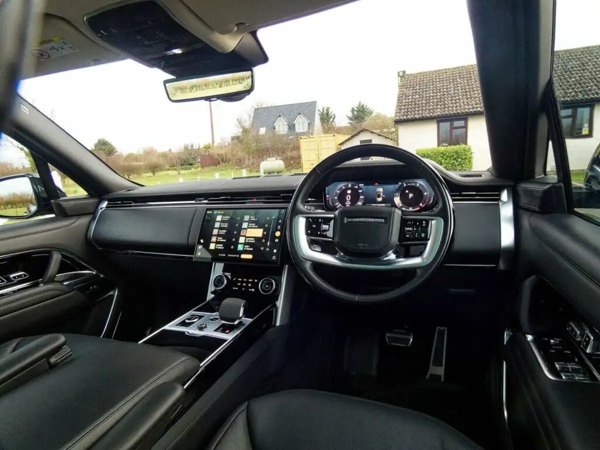 2022-land-rover-range-rover-30-d350-autobiography-big-31