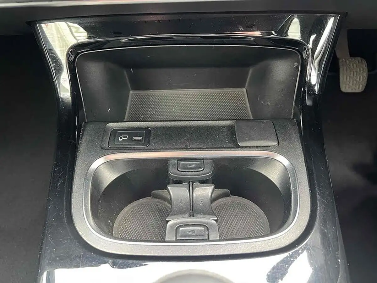 2019-mercedes-benz-a-class-13-a180-sport-executive-hatchback-5d-1332cc-big-40