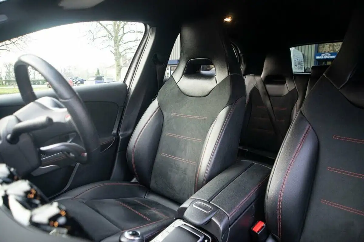 2020-mercedes-benz-a-class-13-a200-amg-line-hatchback-5d-big-24
