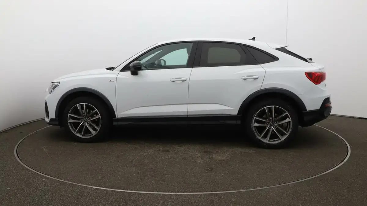 2022-audi-q3-15-35-tfsi-black-edition-cod-sportback-s-tronic-big-56