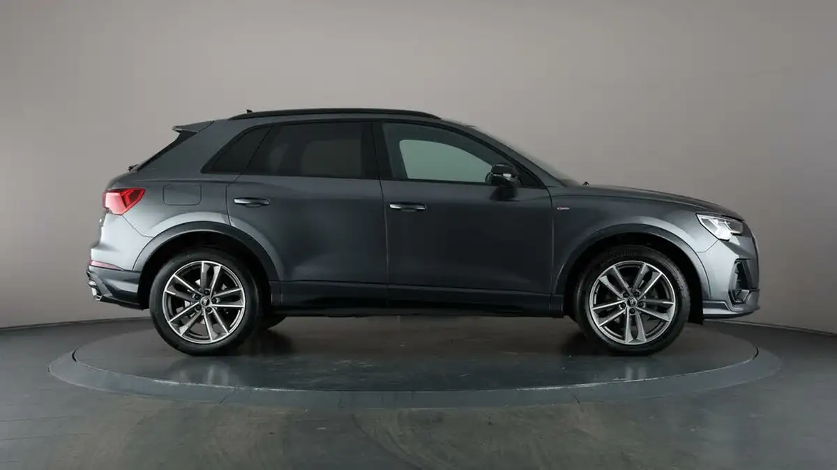 2022-audi-q3-15-35-tfsi-black-edition-codcomfort-sound-pack-station-wagon-big-56