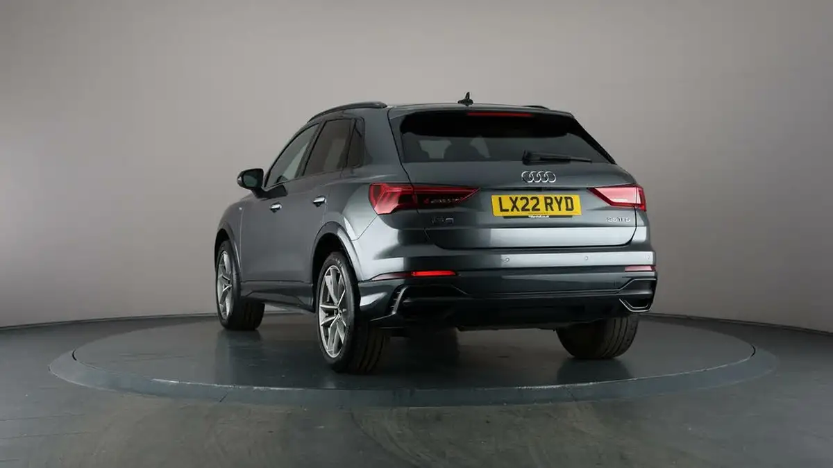 2022-audi-q3-15-35-tfsi-black-edition-codcomfort-sound-pack-station-wagon-big-52