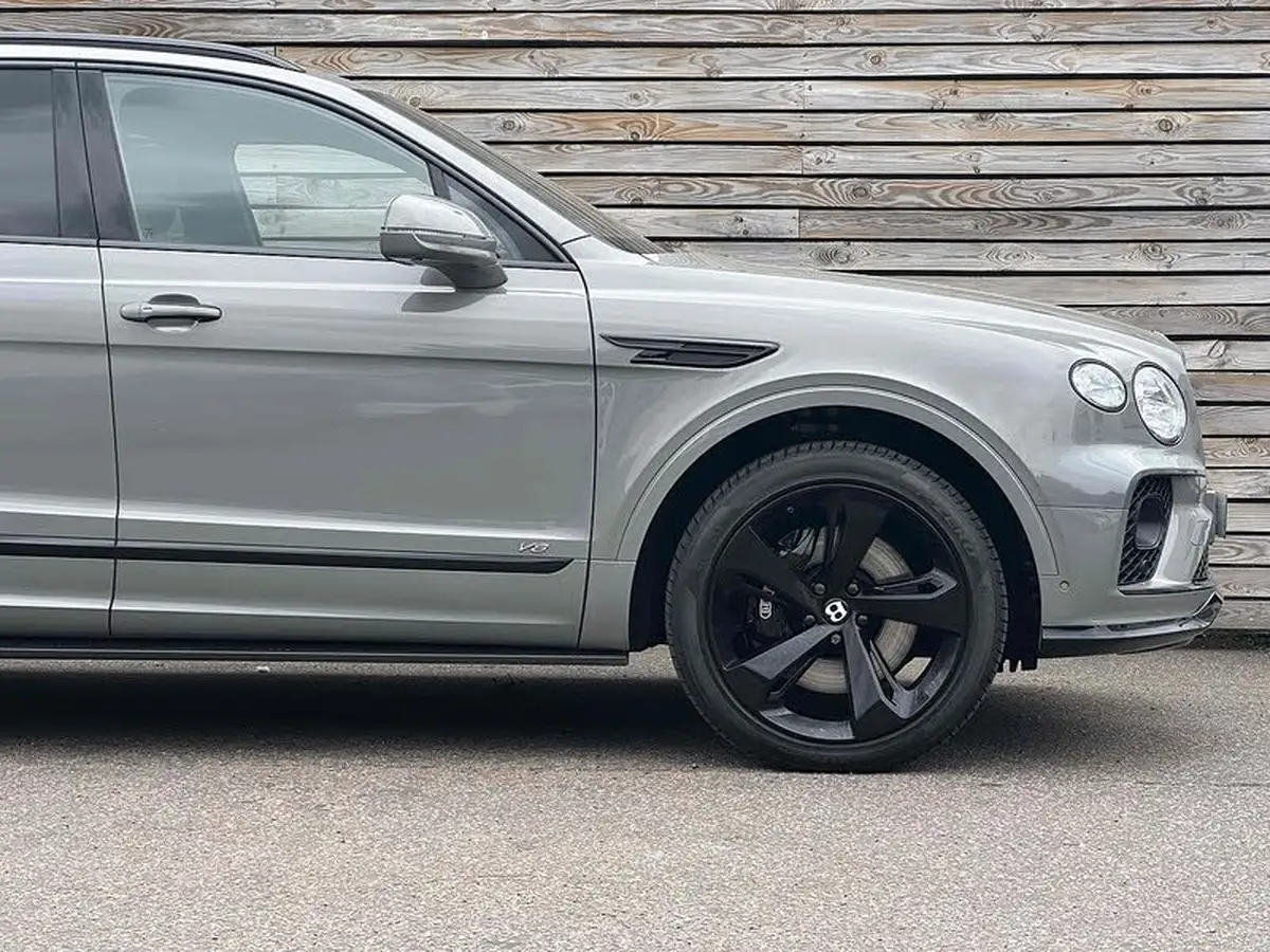 2020-bentley-bentayga-40-v8-550ps-big-18