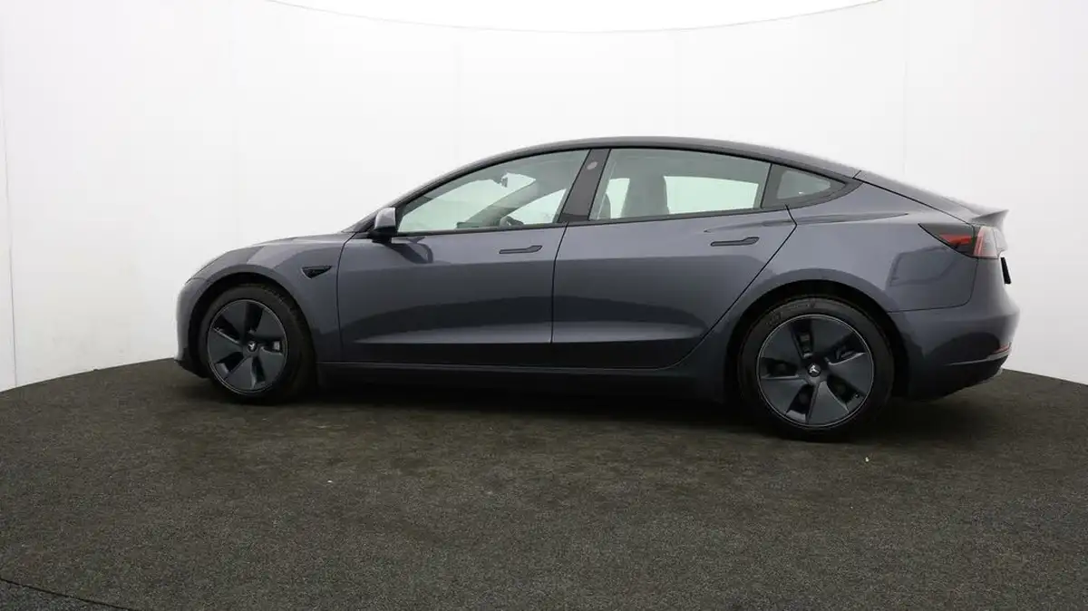 2021-tesla-model-3-e-long-range-awd-big-64