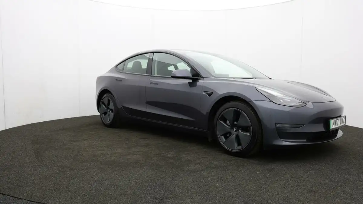 2021-tesla-model-3-e-long-range-awd-big-40