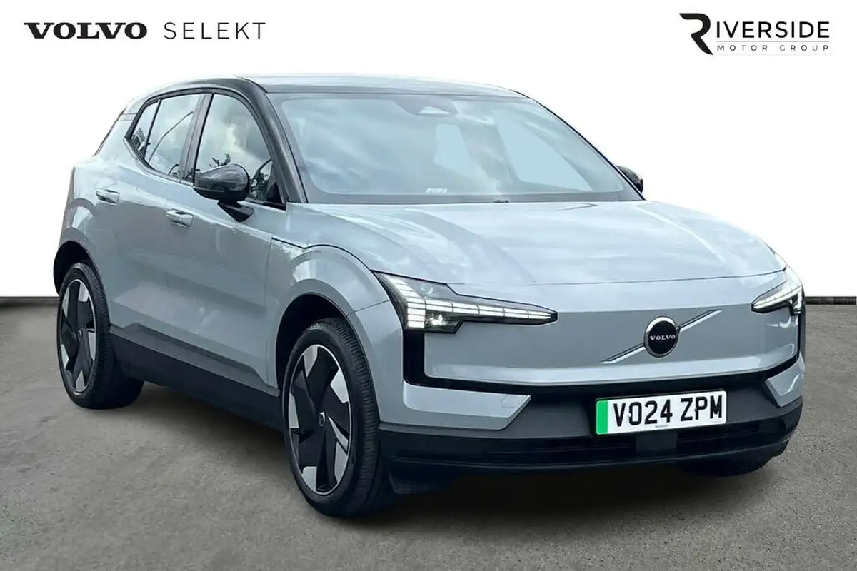 2024-volvo-ex30-e-twin-plus-big-0