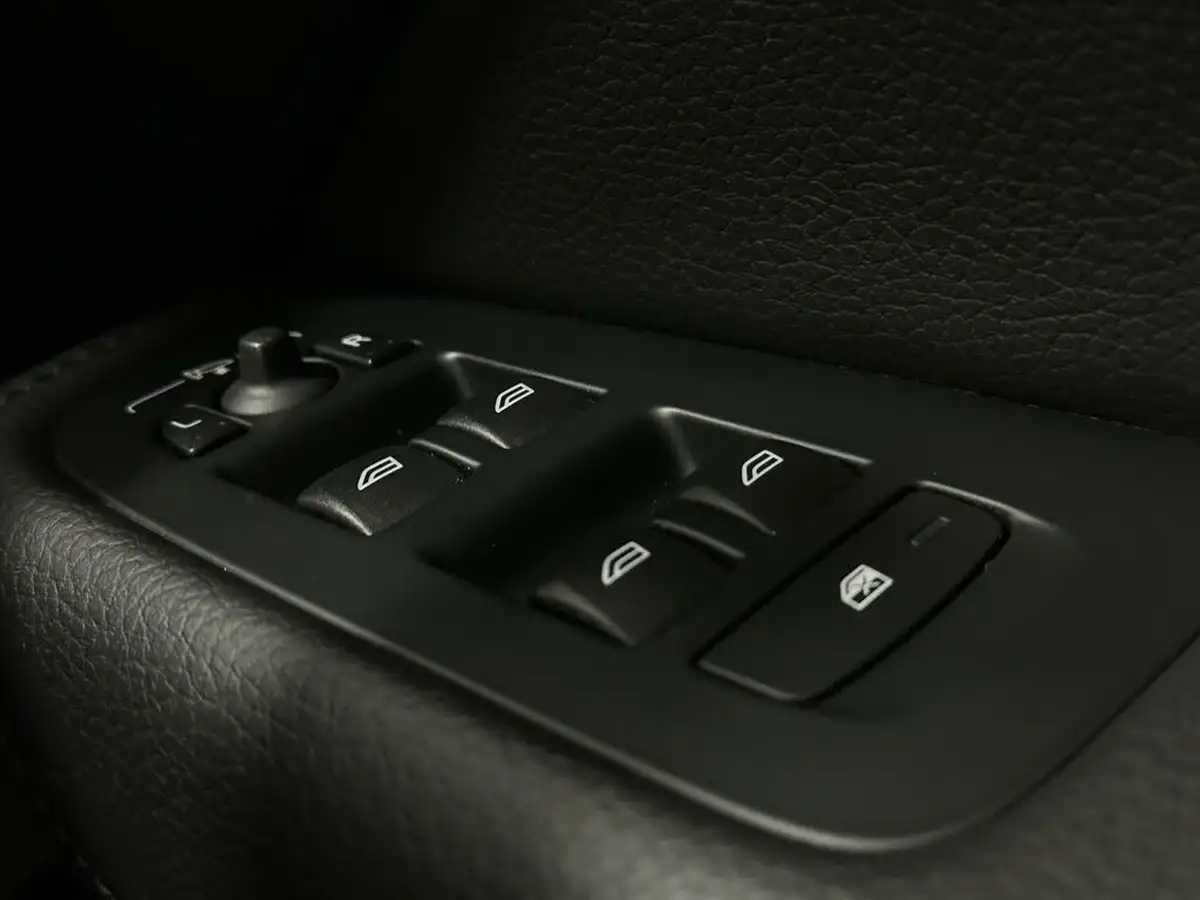 2019-volvo-xc60-20td-b4-momentum-big-15