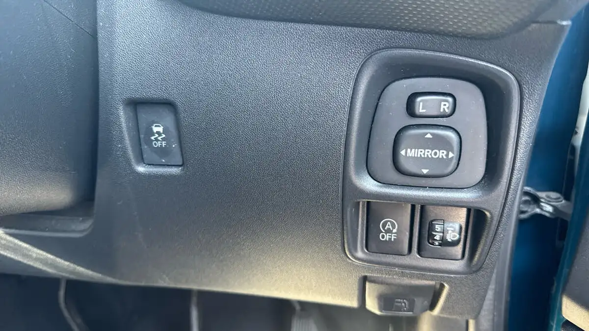 2021-citroen-c1-10-vti-shine-5d-big-33