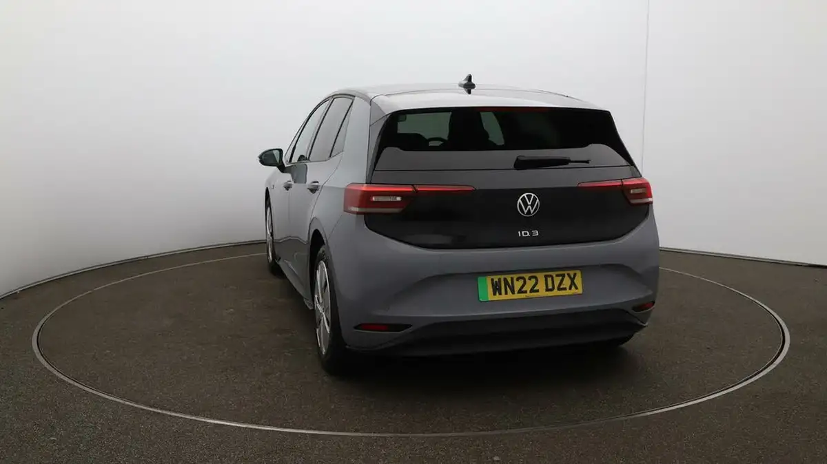 2022-volkswagen-id3-e-family-145ps-big-54
