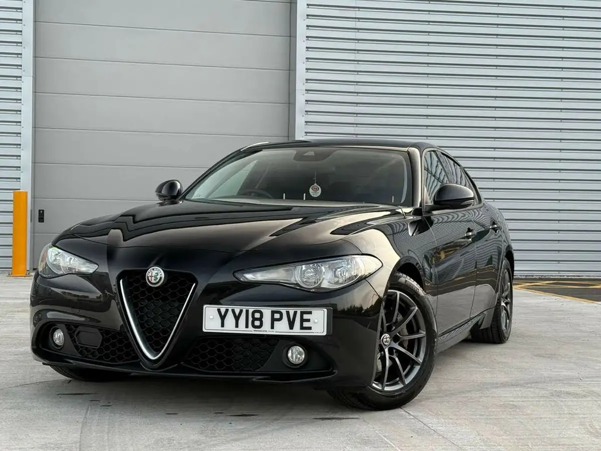 2018-alfa-romeo-giulia-22td-super-147bhp-big-1