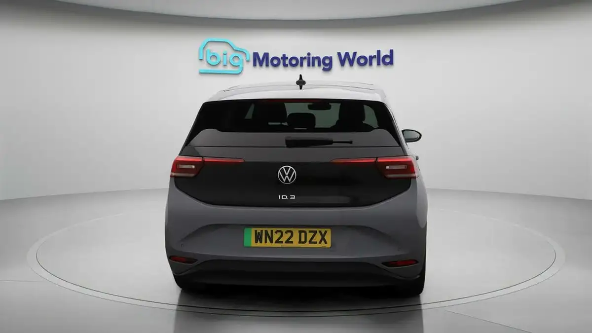 2022-volkswagen-id3-e-family-145ps-big-6