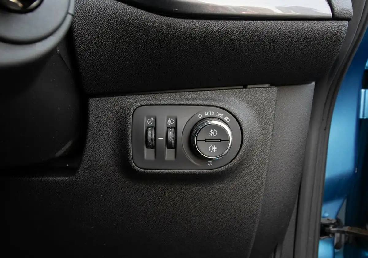 2018-vauxhall-corsa-14i-energy-90ps-3d-auto-big-15