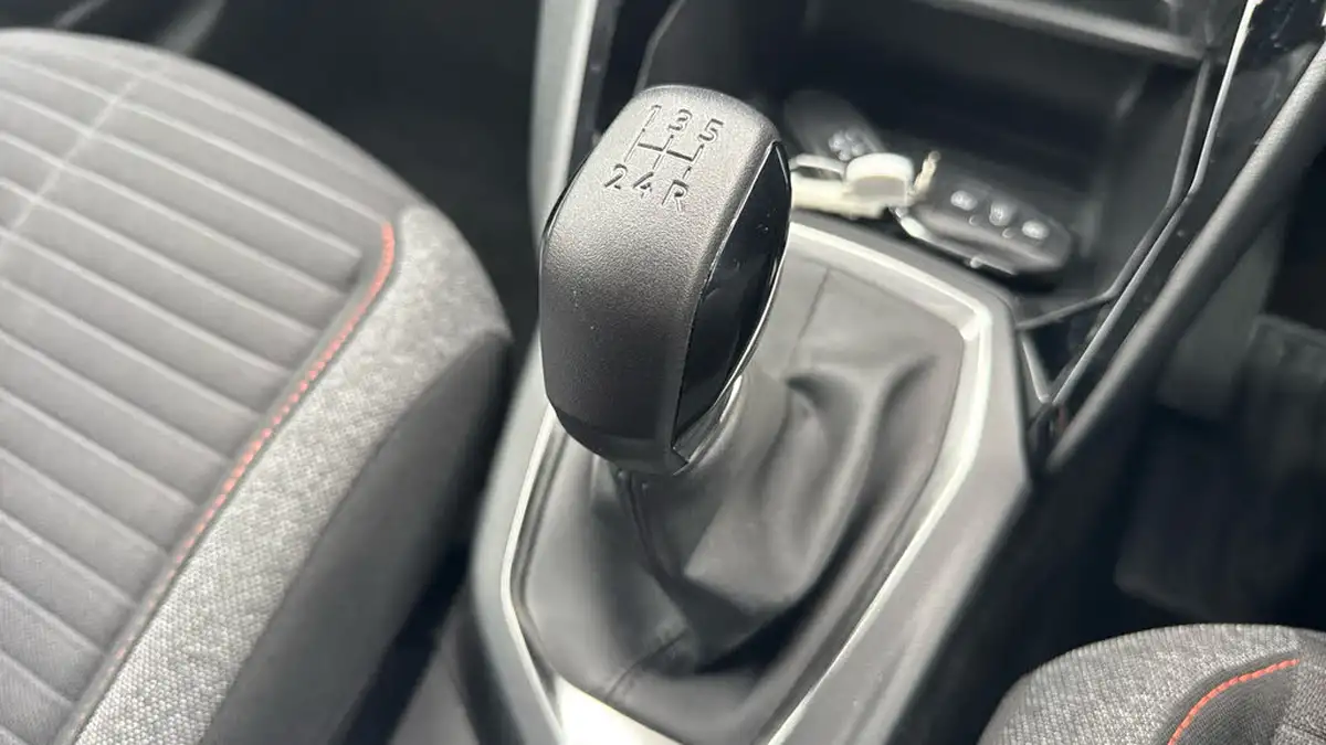 2023-peugeot-208-12-puretech-active-premium-75ps-big-19