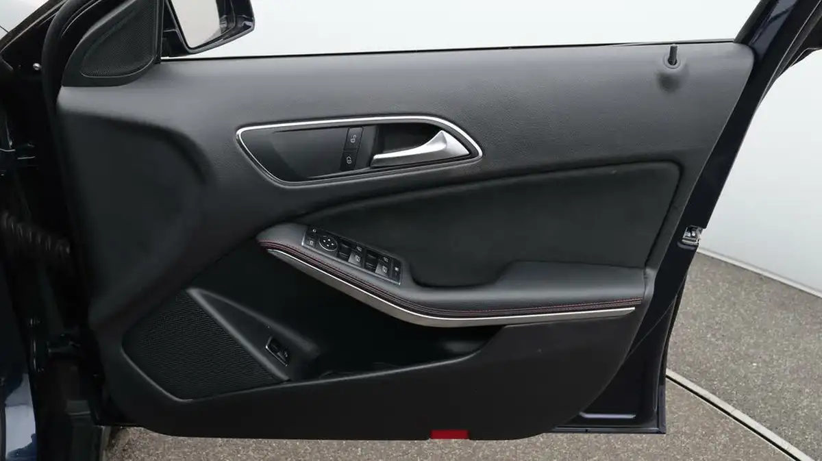 2018-mercedes-benz-gla-class-21d-gla-220d-amg-line-177ps-ss-big-14