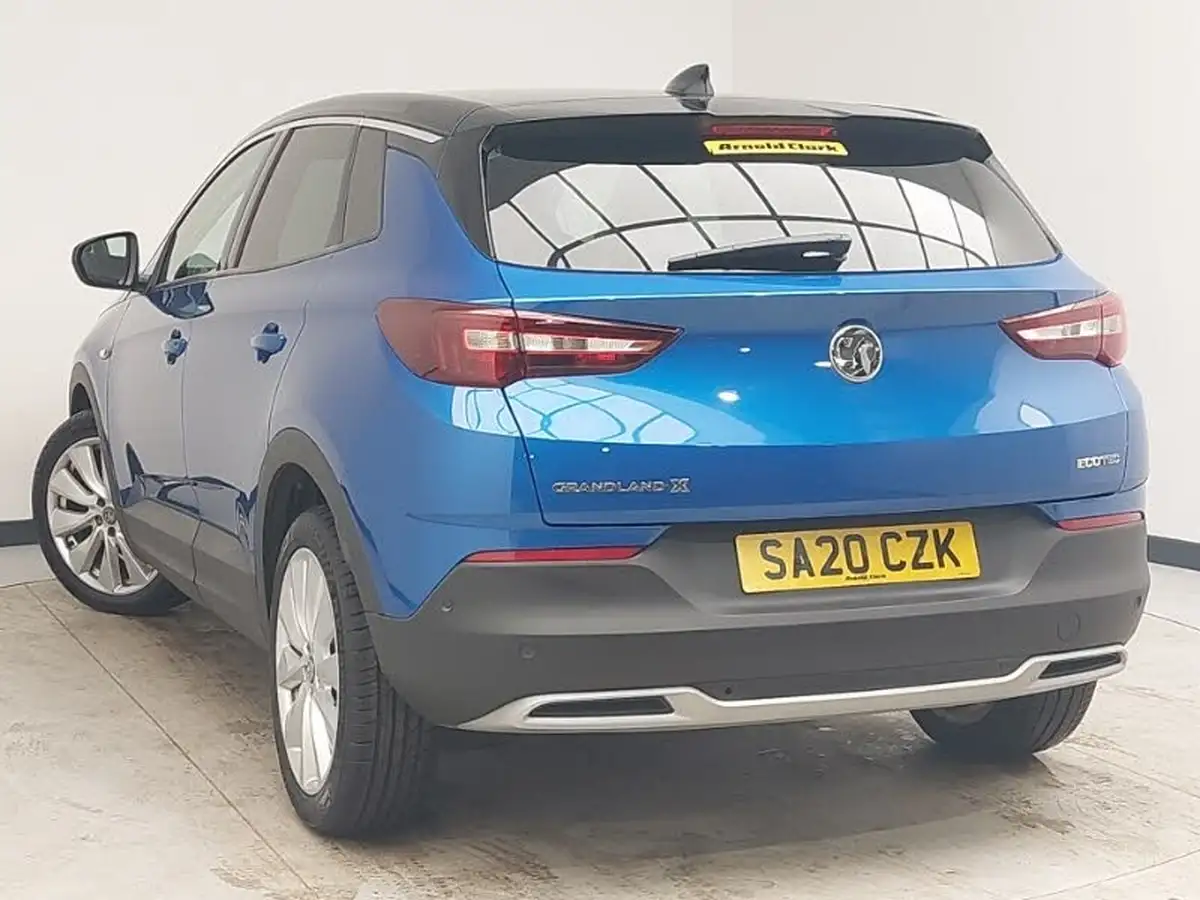 2020-vauxhall-grandland-x-12-sri-nav-big-1