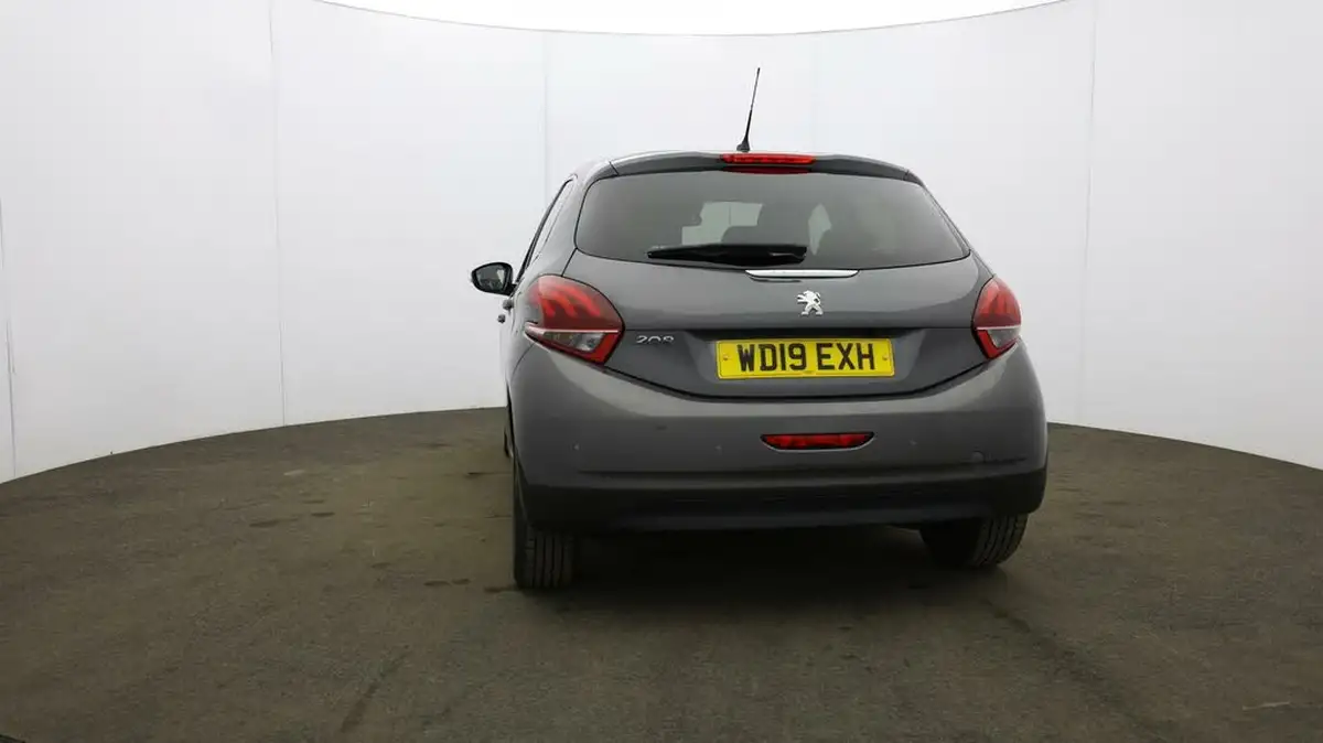 2019-peugeot-208-12-puretech-tech-edition-82bhp-big-55