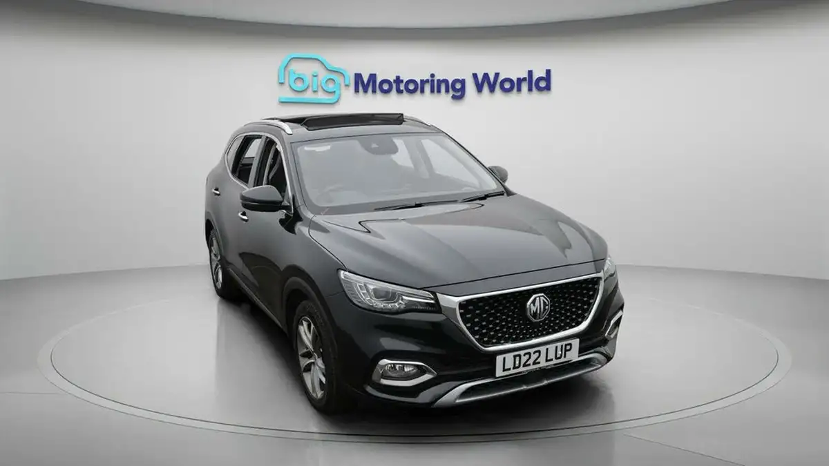 2022-mg-hs-15t-gdi-exclusive-162ps-big-20