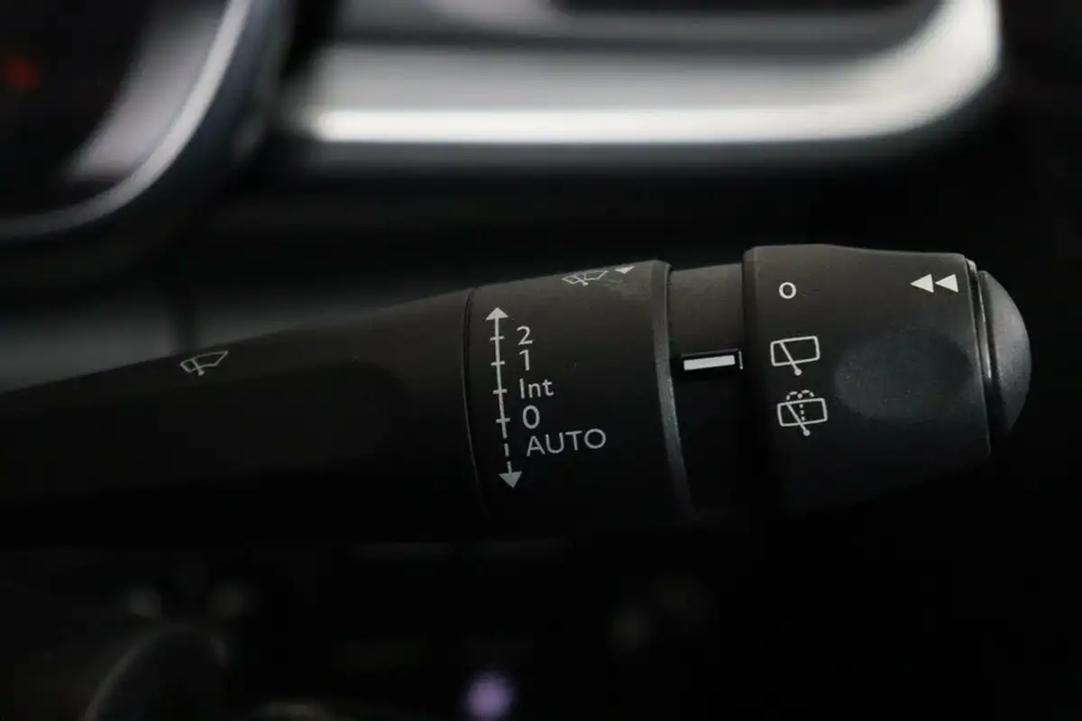 2021-citroen-c3-12-puretech-flair-plus-83ps-big-20