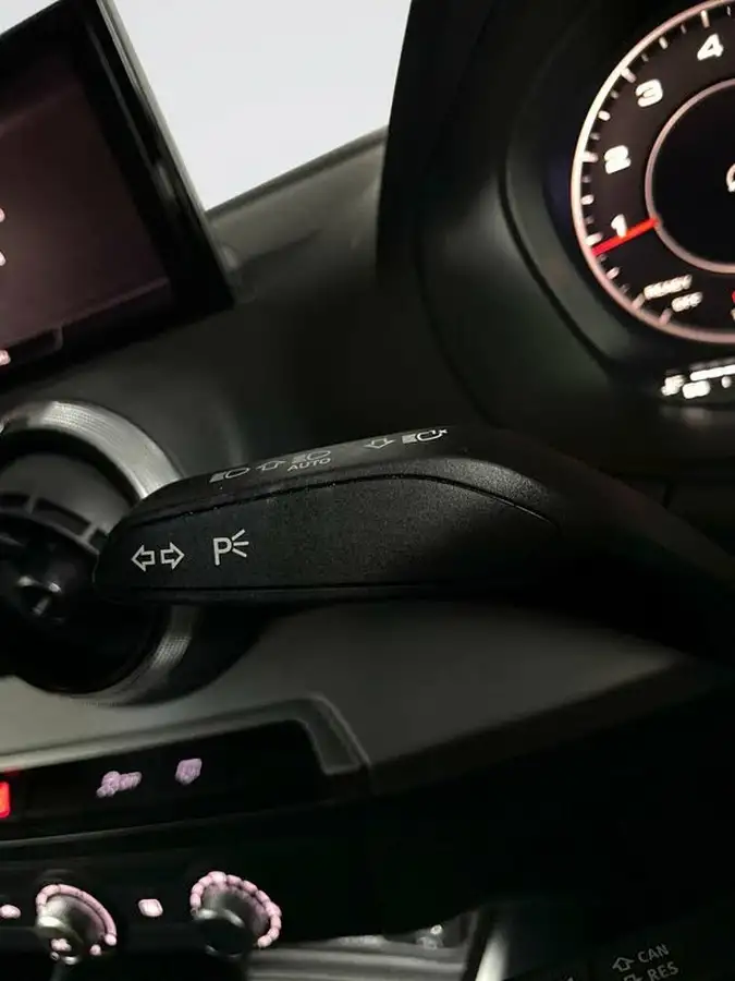 2023-audi-q2-15-35-tfsi-s-line-big-10