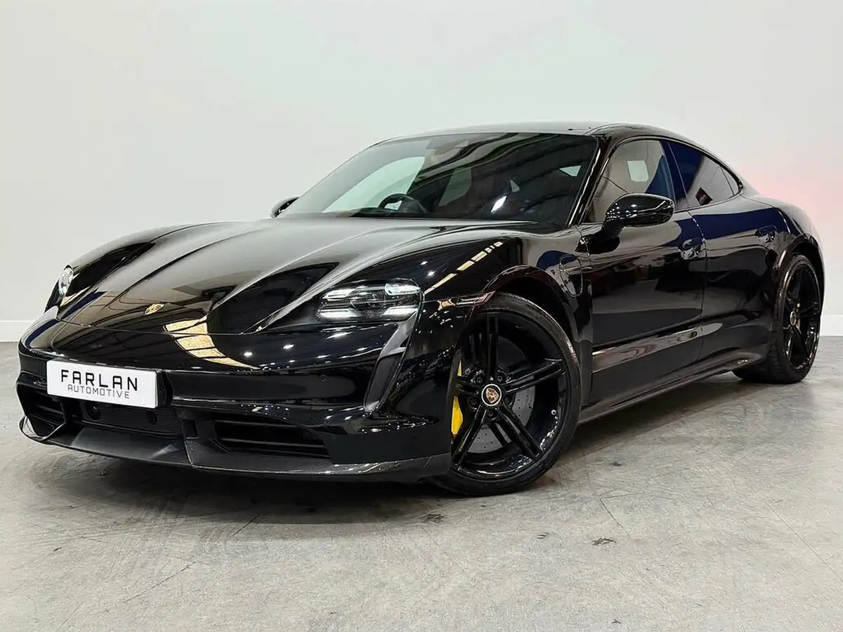 2020-porsche-taycan-e-turbo-s-big-12
