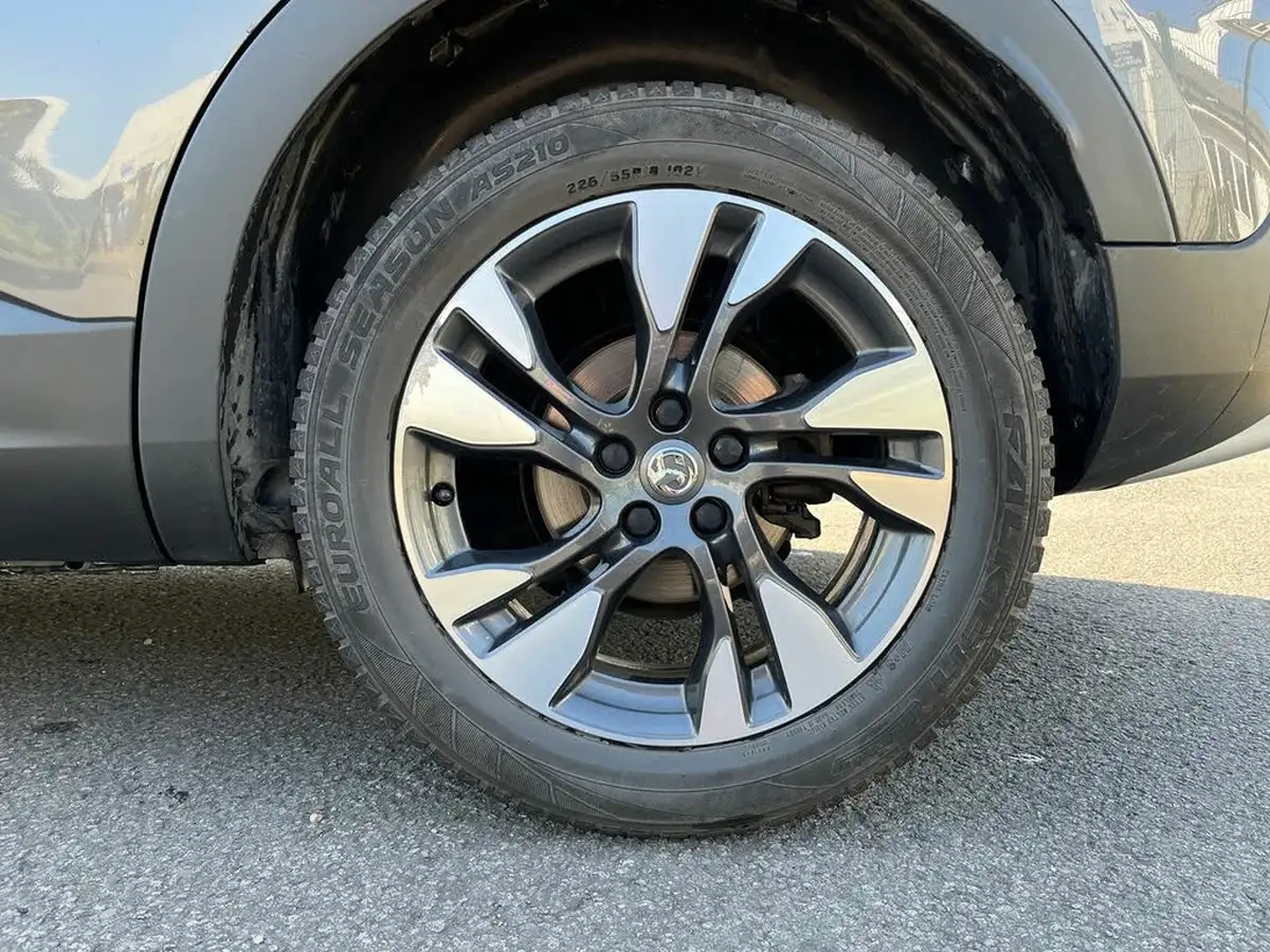2020-vauxhall-grandland-x-12-sri-nav-big-14