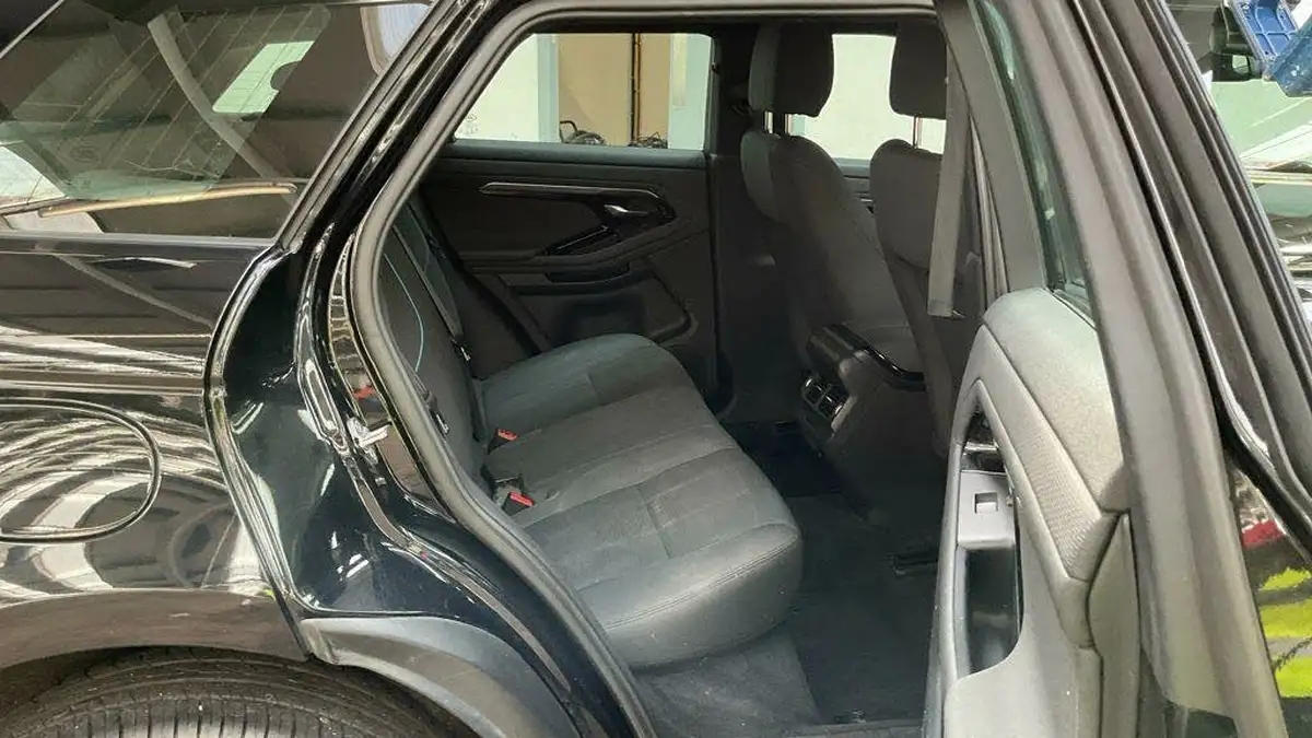 2019-land-rover-range-rover-evoque-20-d150-r-dynamic-big-13